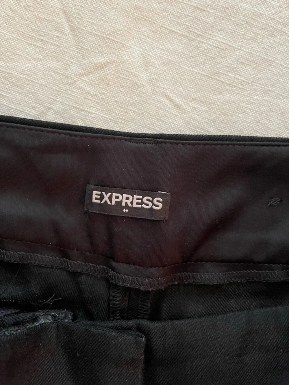 Express Low Rise Shorts - Picture 5 of 5